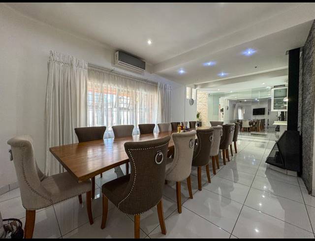 8 BEDROOM HOUSE FOR SALE IN KENSINGTON